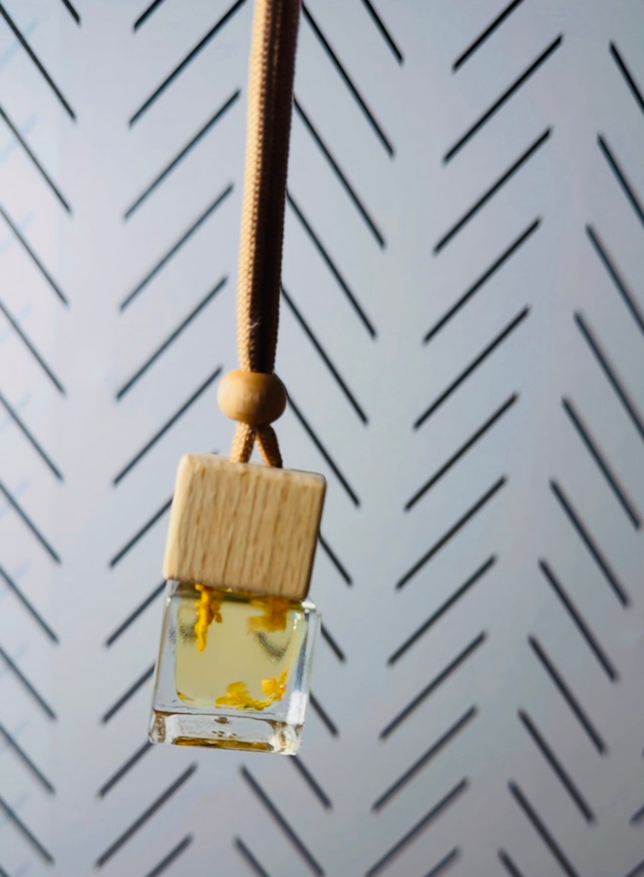 Cozy Teakwood Car Diffuser